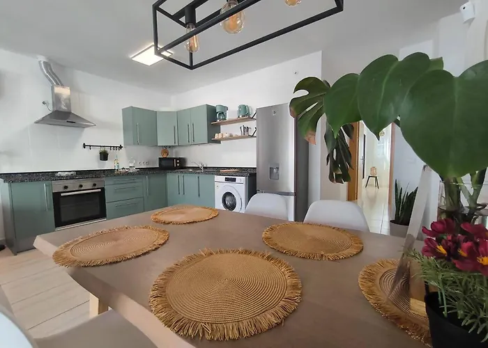 Rentenerife Magec Swing & Sun - Amarilla Golf Сан Мигель