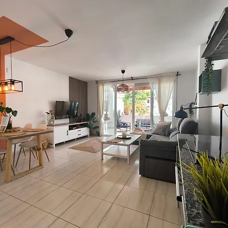 Rentenerife Magec Swing & Sun Amarilla Golf Appartement